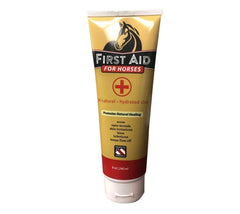 Redmond First Aid hydrated clay applied to a horse sore for gentle relief