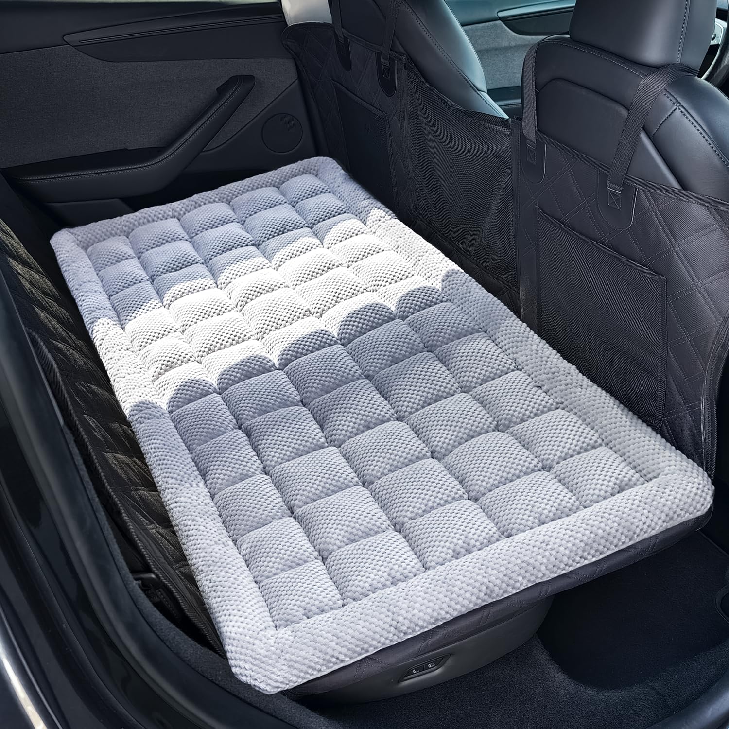 REEVAA Dog Bed Mat backseat extra-thick offers cozy comfort on car trips