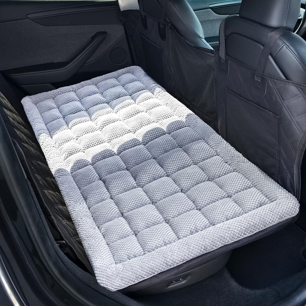 REEVAA Dog Bed Mat backseat extra-thick offers cozy comfort on car trips