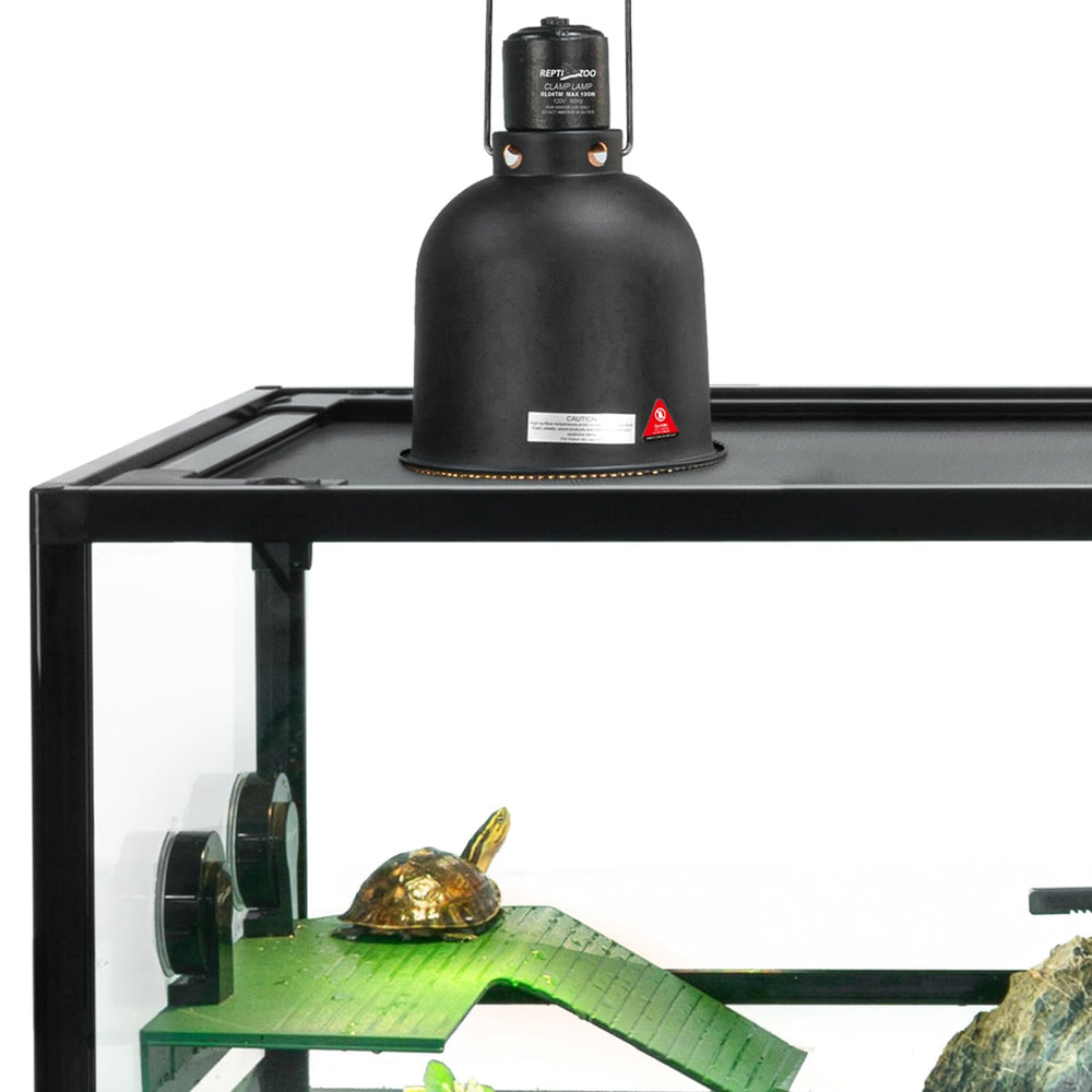 REPTI ZOO ceramic socket fixture ready for bulbs up to 100W.