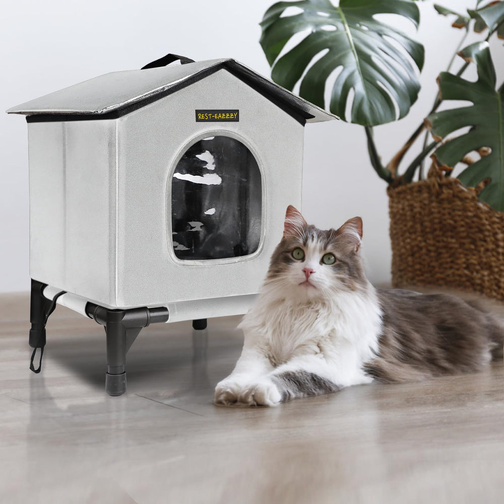 Rest-Eazzzy cat house interior with warmth lining for cozy napping