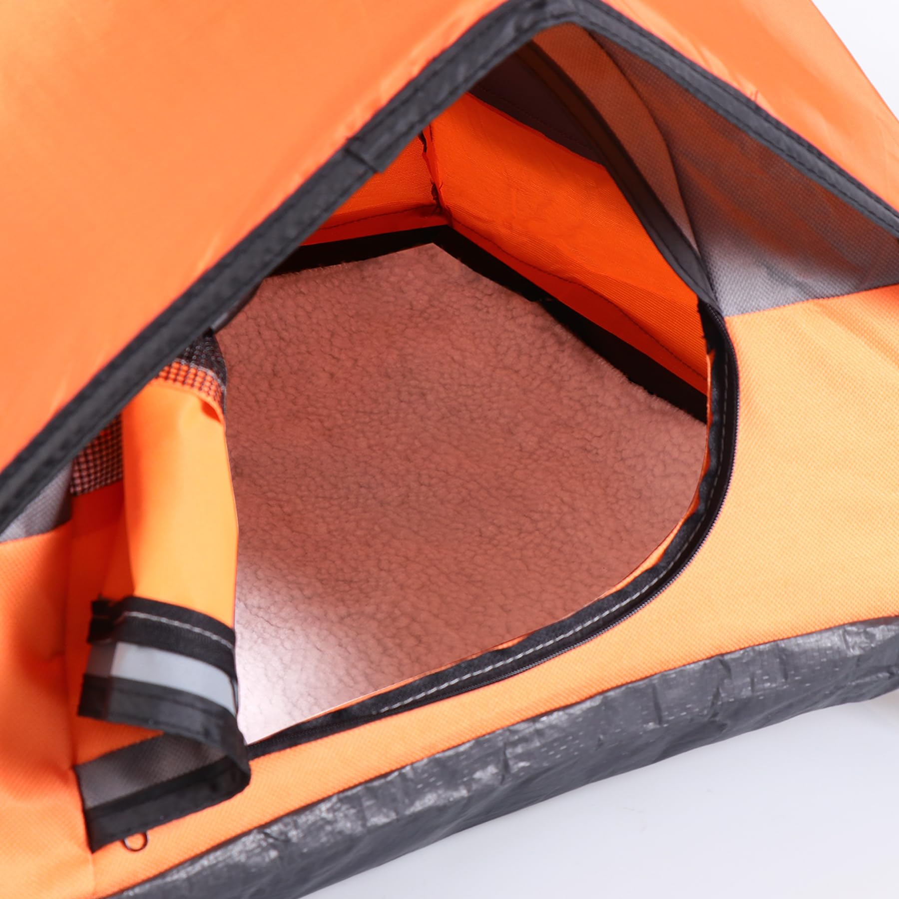 RESTCLOUD Cat Camping Tent interior with microfiber fleece pad for plush comfort and easy cleaning.