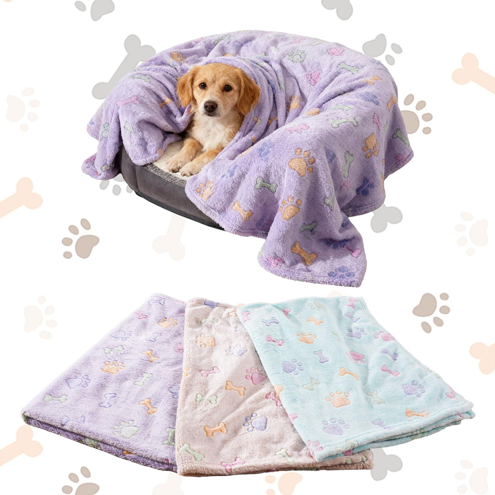 Rezutan blankets feature durable stitching to withstand washing.