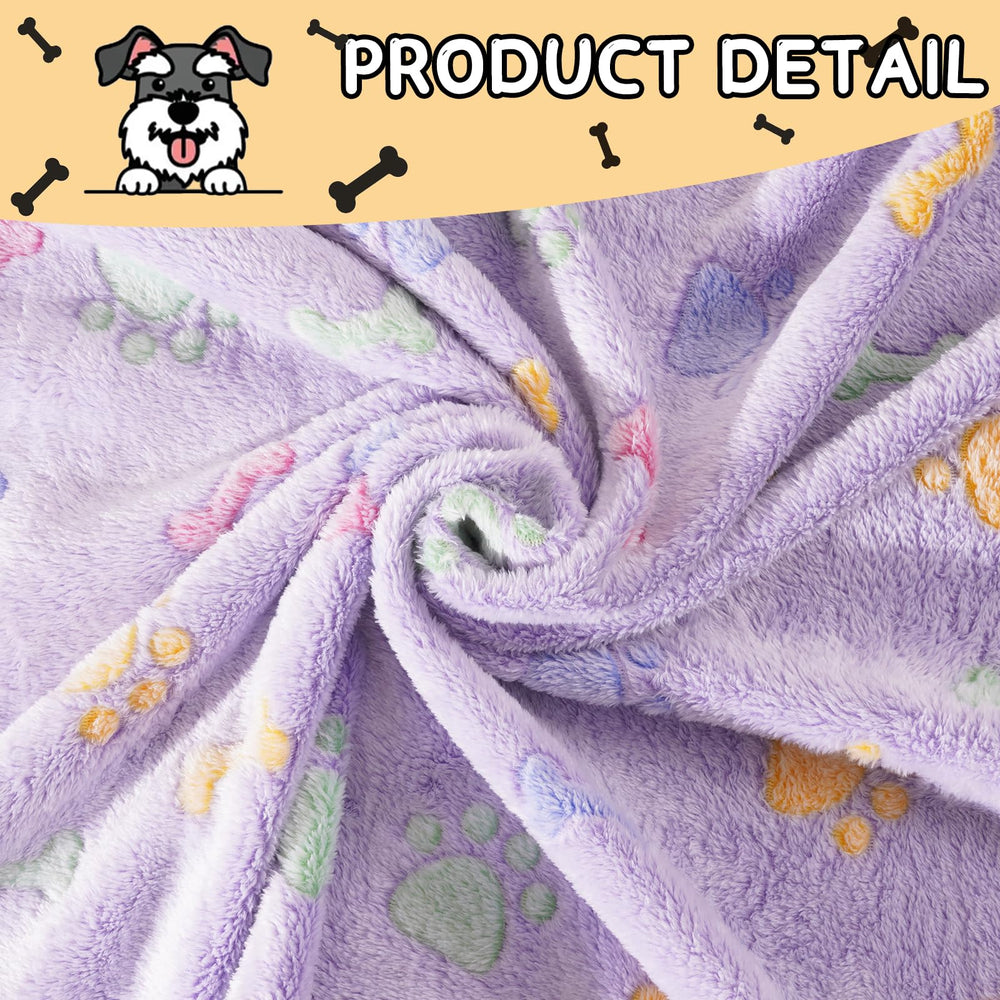 Rezutan dog blankets are machine-washable for easy cleanup.