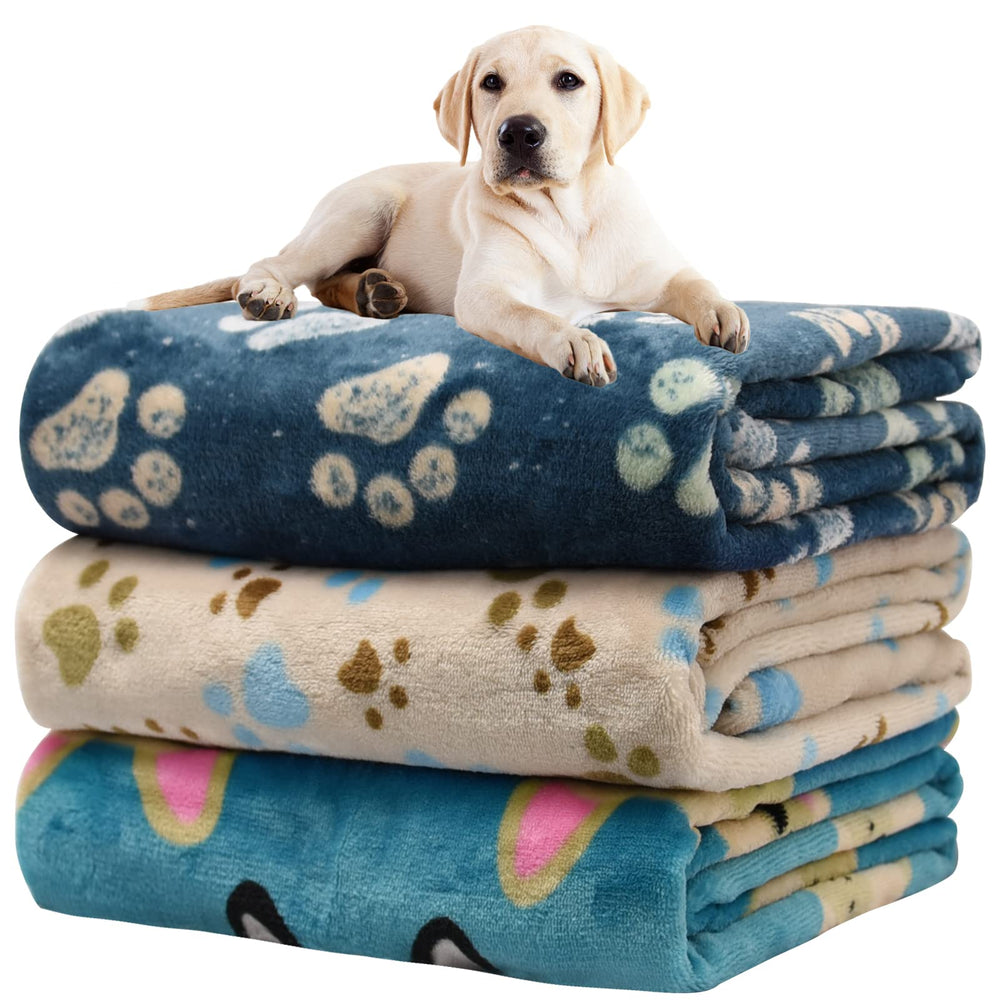 Rezutan Premium Dog Blanket close-up shows ultra-soft flannel texture for cozy warmth.