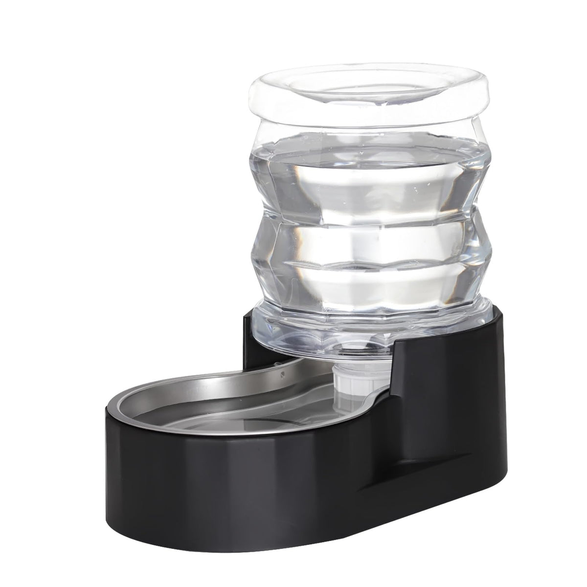 RIZZARI automatic gravity waterer dispenser 4L in action provides steady hydration for busy households.