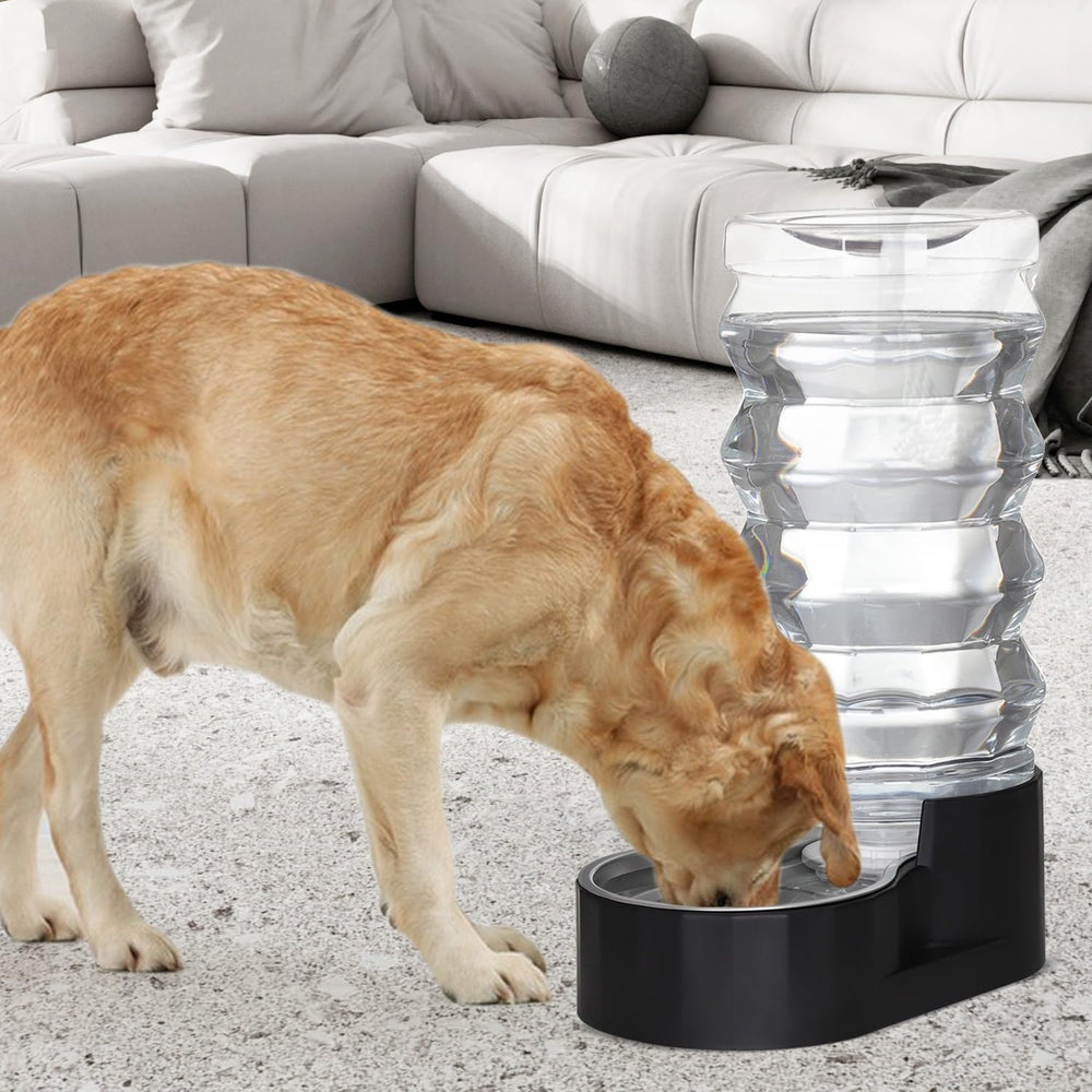 RIZZARI indoor/outdoor-friendly dispenser for busy homes and patios