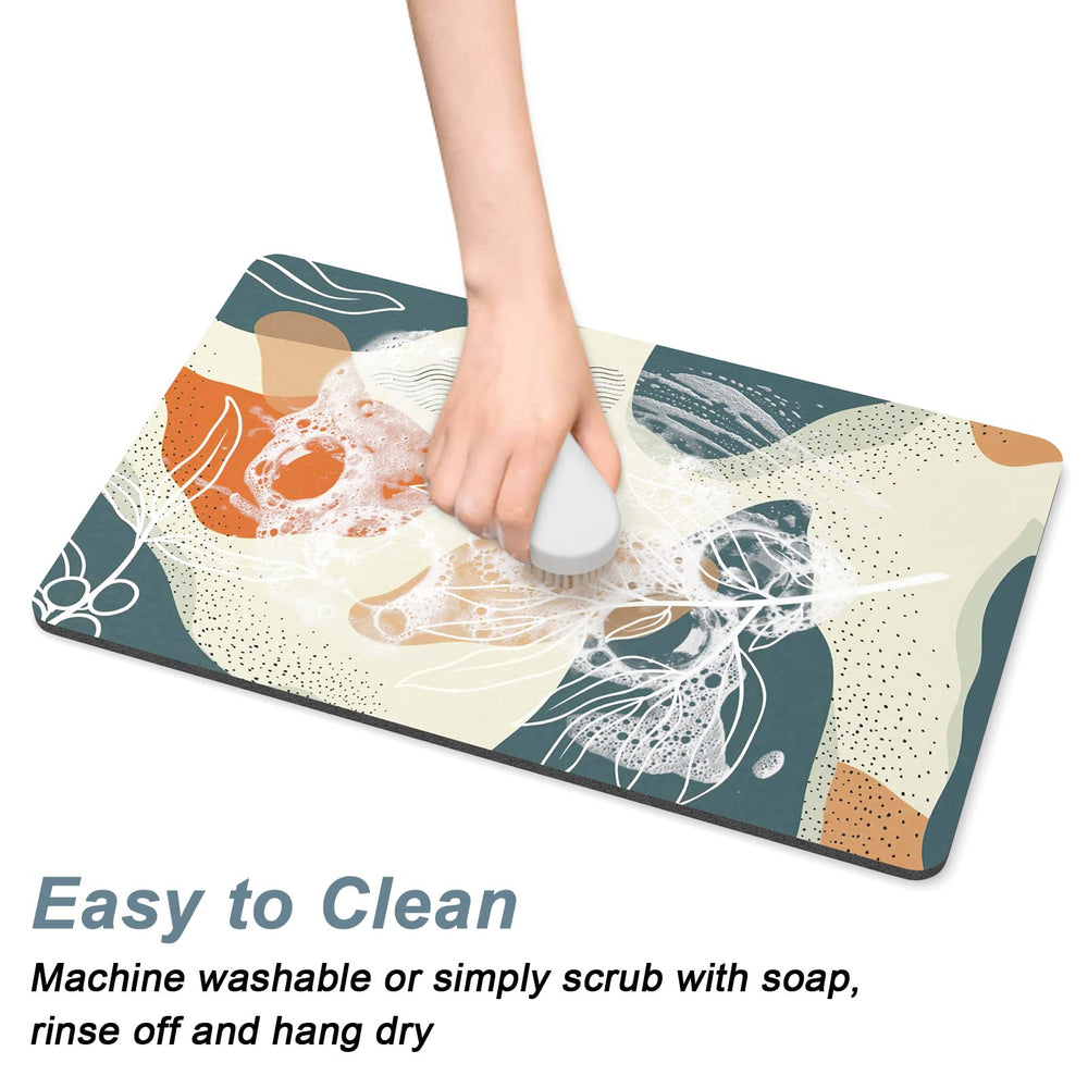 Rnivvi food water mat dries quickly and keeps feeding area tidy.