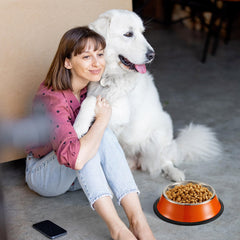 Roshtia detachable anti-slip base keeps bowls stationary and reduces spills.
