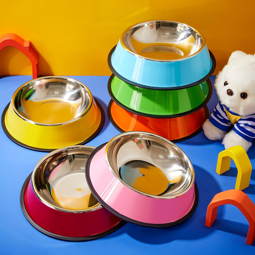 Roshtia stackable pet bowls save cabinet space for convenient storage.