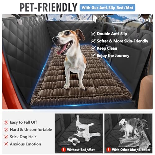 ROUWINNE dog bed showing soft flannel surface for cozy rides
