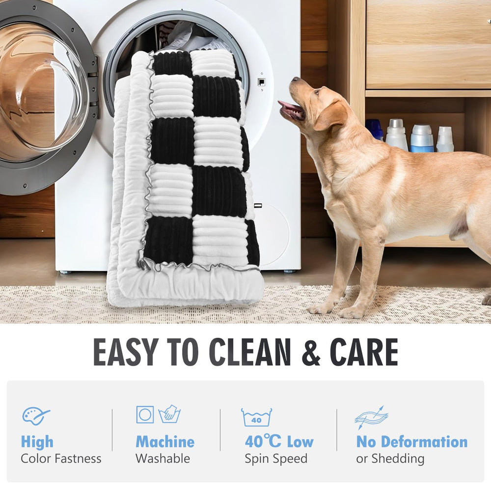 ROUWINNE machine-washable dog bed enables easy cleanup after trips