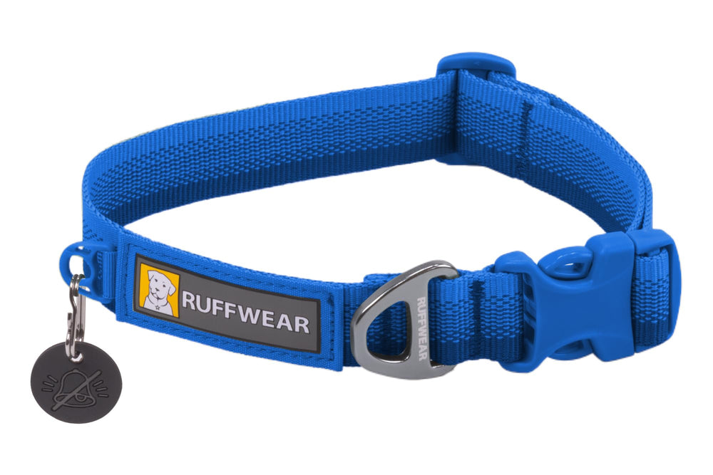 Ruffwear Front Range collar in Blue Pool close-up shows durable Tubelok webbing