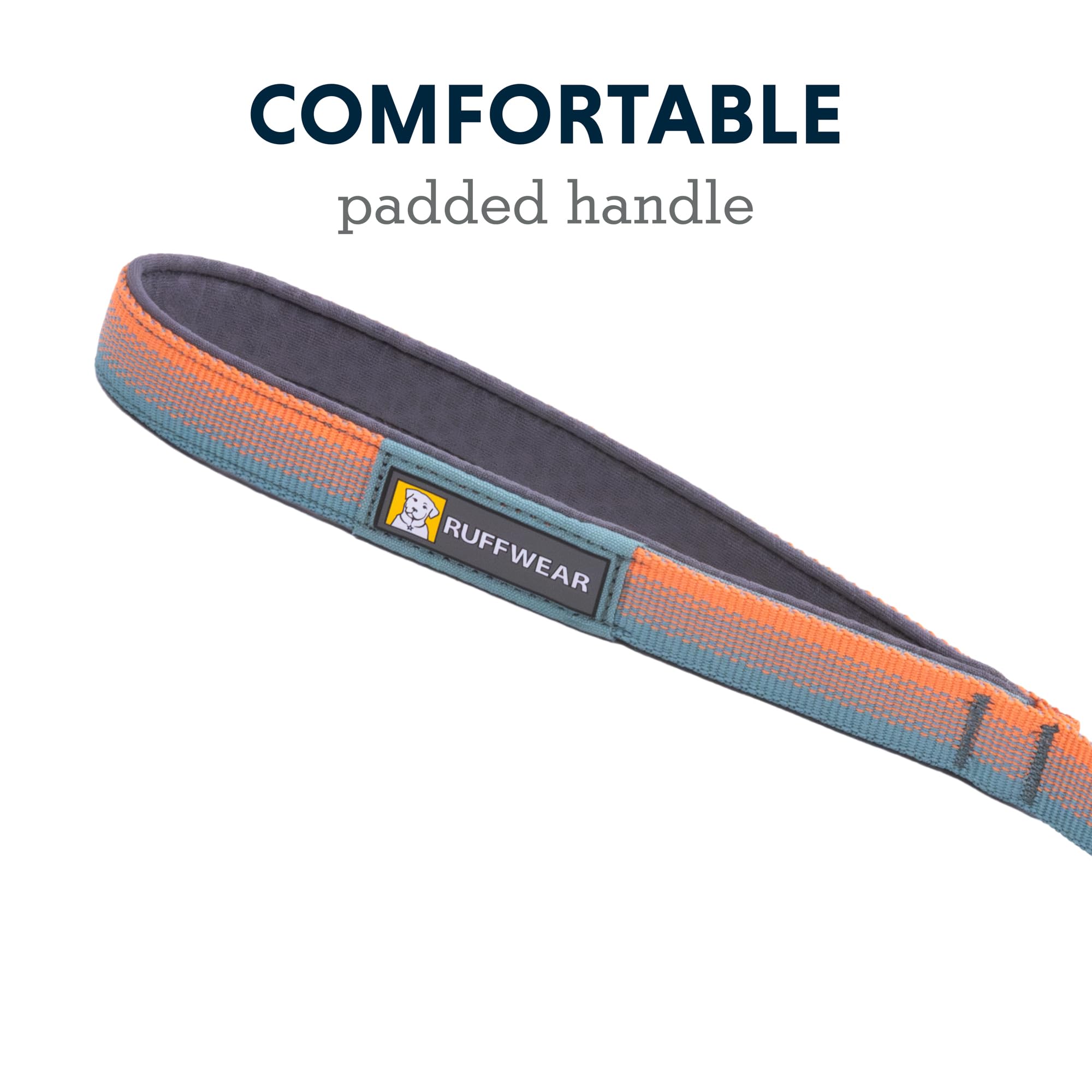 Ruffwear Front Range leash-one-handed-attachment illustrates simple connect during spontaneous adventures.