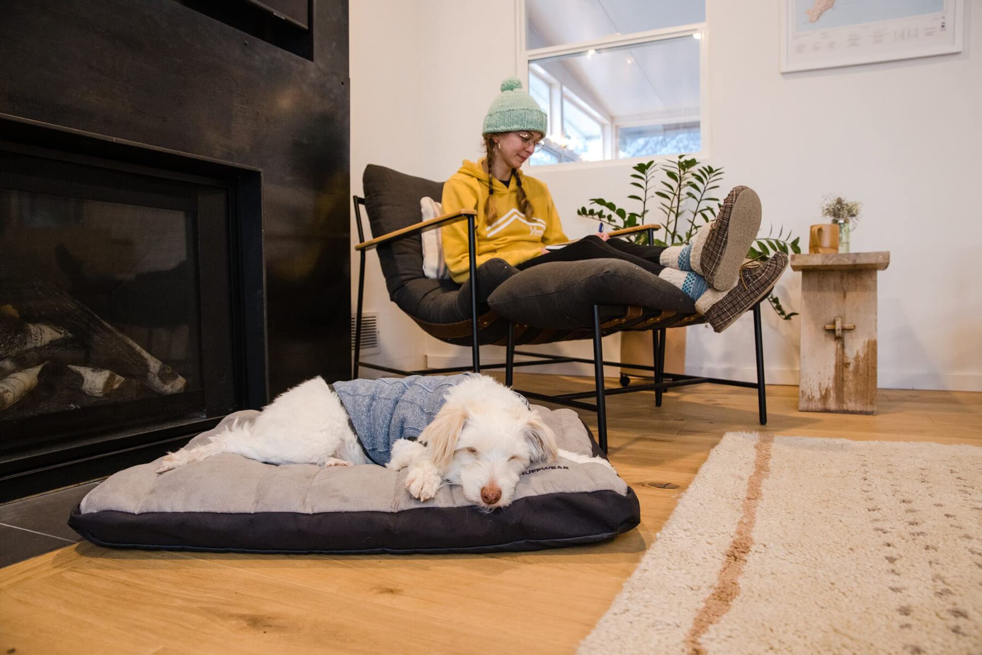 Ruffwear Hemp Hound Sweater slate blue on dog wearing it during trail