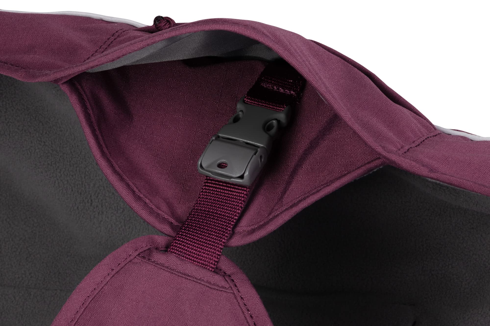 Ruffwear Overcoat Fuse chest-loop demonstrates alternative leash point for training and puller control.