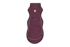 Ruffwear Overcoat Fuse side-release buckles enable quick on-and-off during outdoor adventures.