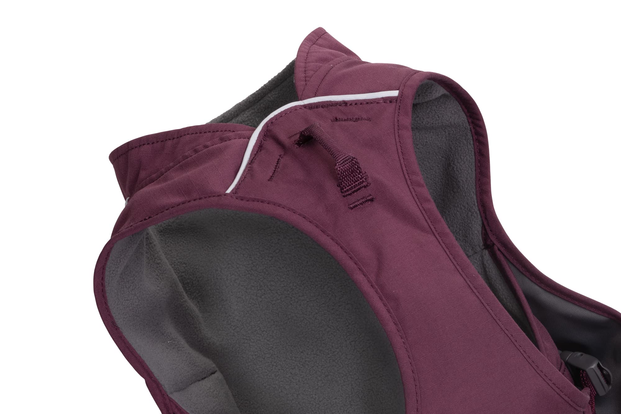 Ruffwear Overcoat Fuse back V-ring attachment highlights secure leash option for hiking.