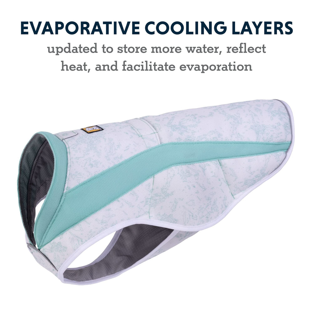 Ruffwear Swamp Cooler vest demonstrates high water absorption for longer cooling.