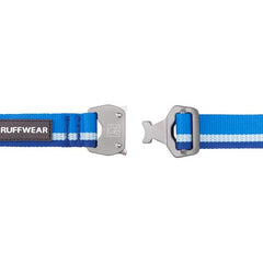 Ruffwear Top Rope Collar's reflective Tubelok enhances visibility for safer night walks.