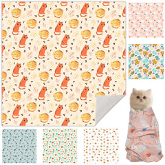 Ruiliangai cat wrap with secure self-adhesive straps for safer grooming.