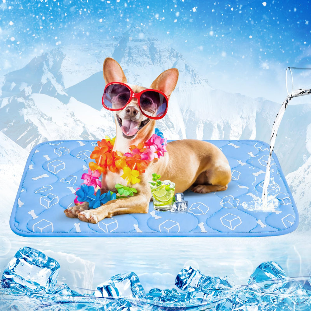 Rywell Dog Cooling Mat 2.0 blue surface shows thermochromic color change for cooling visibility.