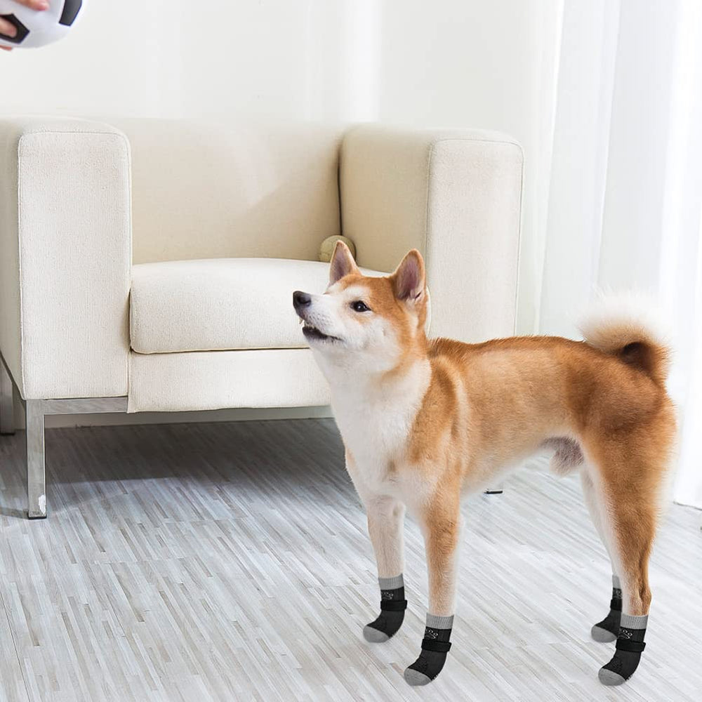 SCENEREAL dog socks wrap design reduces slipping and keeps socks in place.