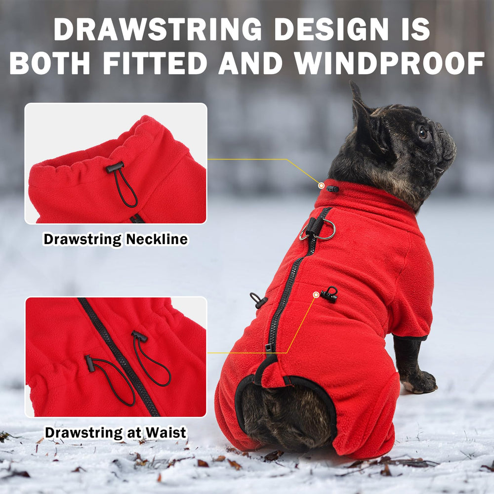 SCENEREAL adjustable drawstrings help secure warmth and fit.