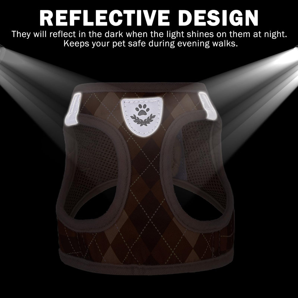 SCENEREAL reflective harness in brown plaid enhances night-time visibility