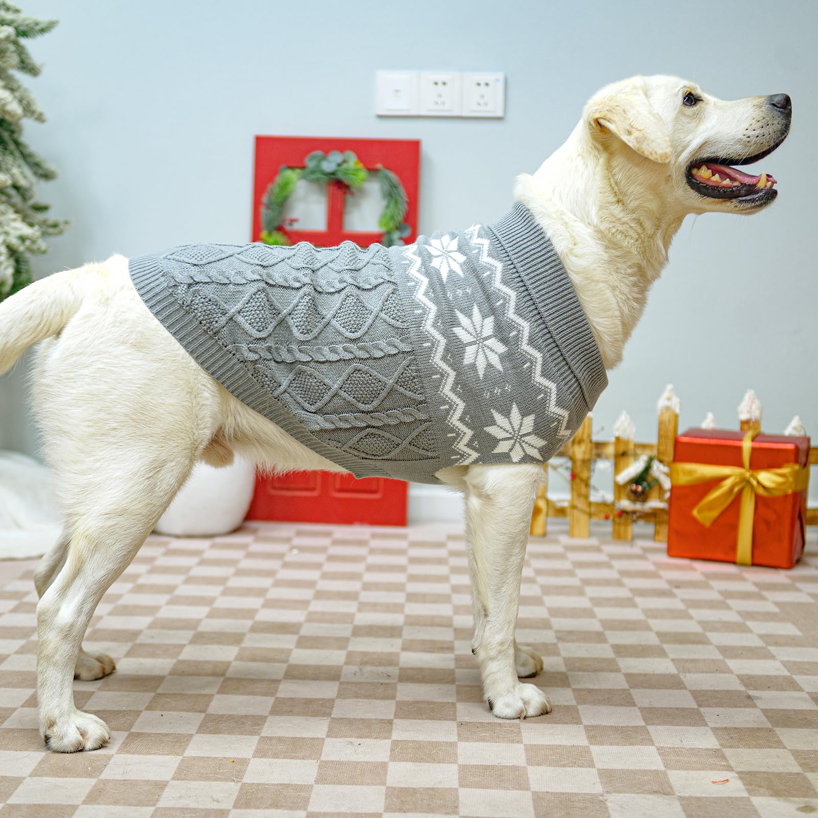 SCIROKKO Warm Winter Dog Sweater knit texture close-up showing fabric