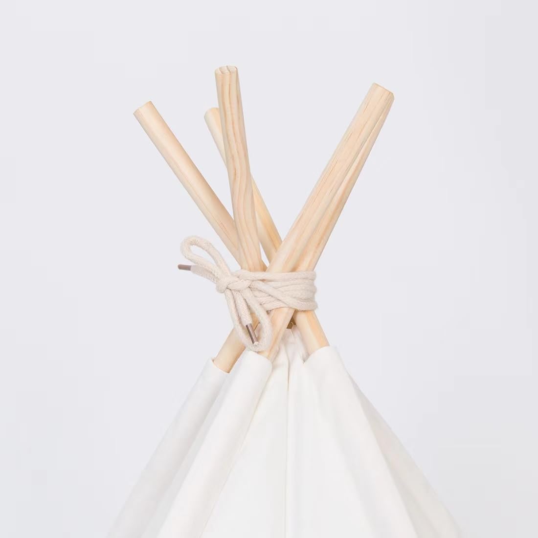 SCNBom Portable Pet Teepee ready for travel and on-the-go use.