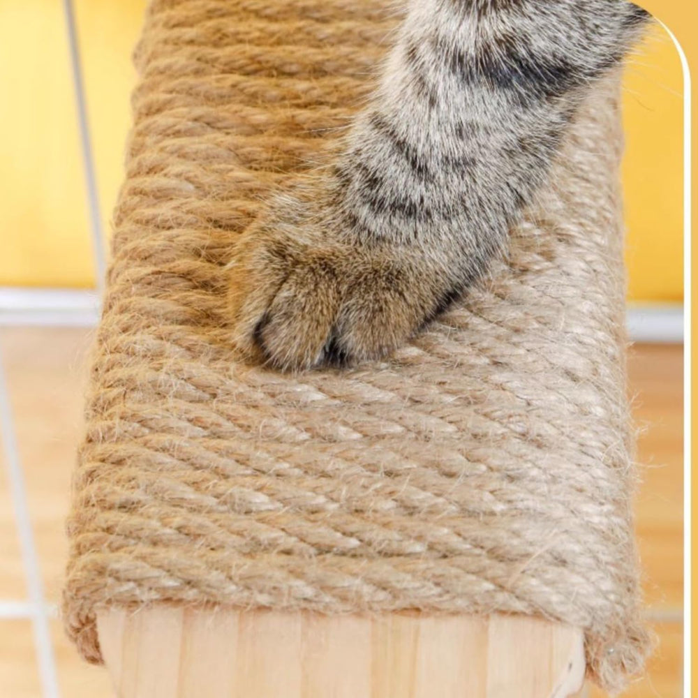 SCSFCVIUS cat-perch-sisal-rope-durability close-up shows resilient scratching.