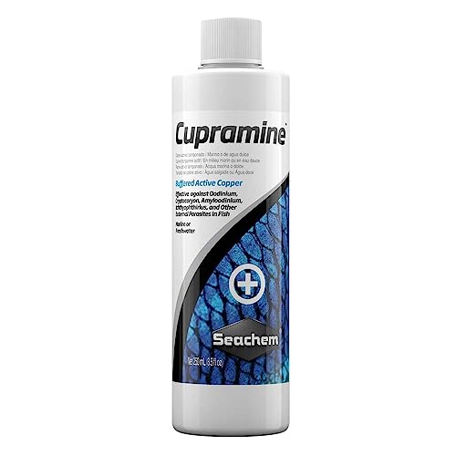Seachem Cupramine pour demonstrates easy dosing and removal with carbon or Cuprisorb.