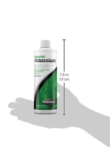 Seachem Flourish Potassium and Fluorite gravel scene for root support