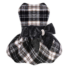 Sebaoyu dog dress plaid hooded sweater keeps small dogs warm and stylish.