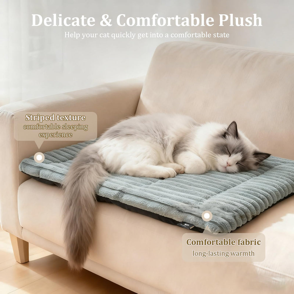 Self-Warming Cat Bed plush faux fur close-up emphasizes soft comfort for joints.