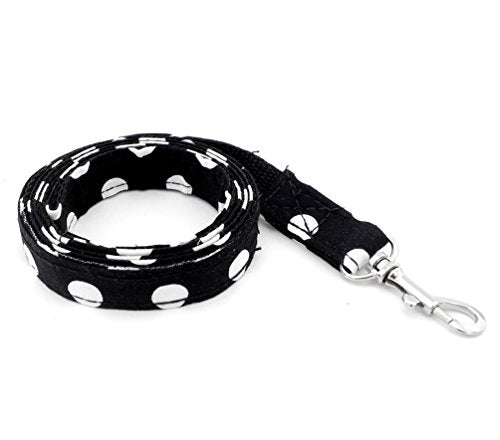 SELMAI adjustable straps help achieve a secure, comfortable fit.