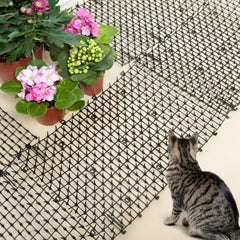 SenseYo Pomeat humane deterrent in outdoor use protects lawns and furniture