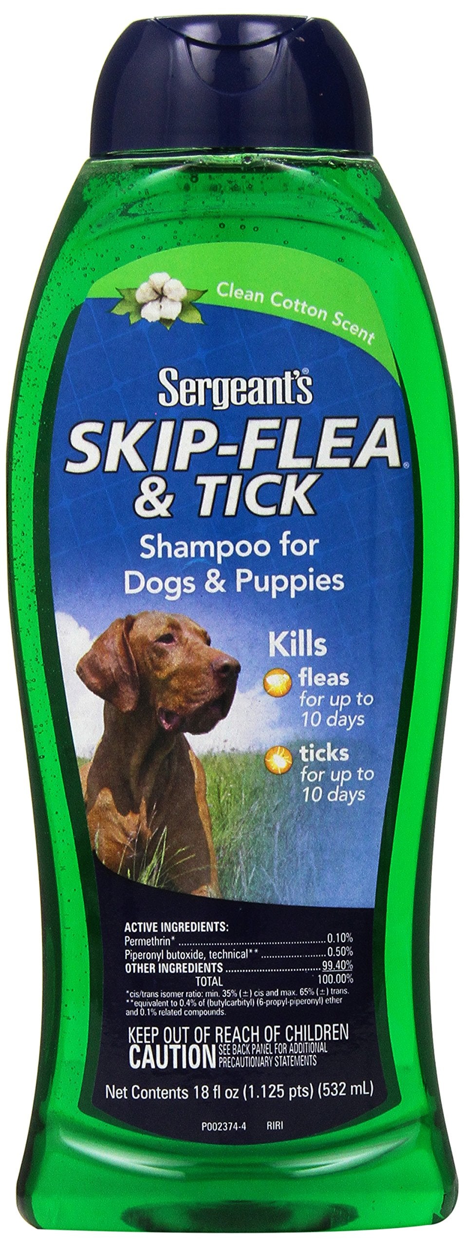 Sergeant's Skip-Flea and Tick Shampoo bottle in Clean Cotton enhances grooming routine.