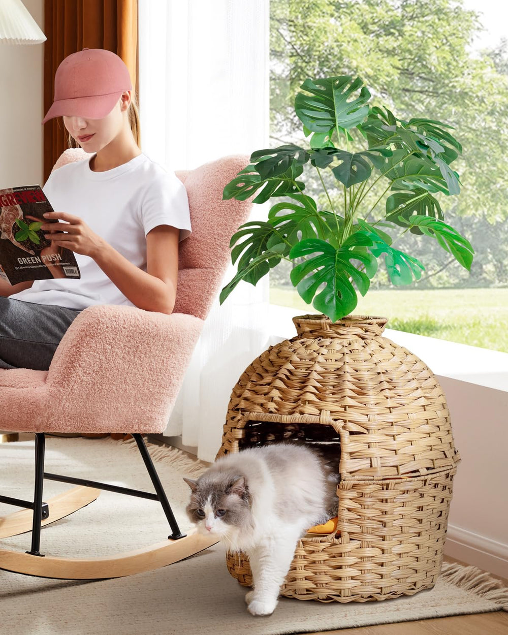 SETVSON corner placement enclosure setup fits small rooms with discreet pet area.