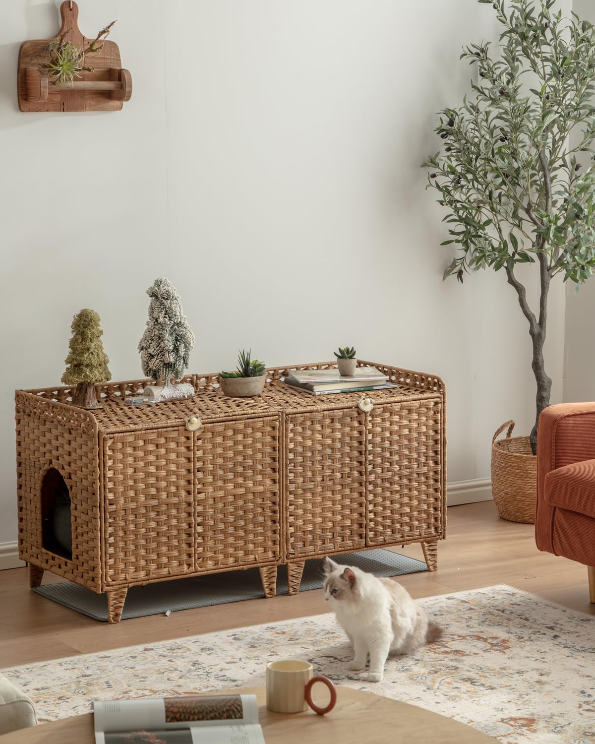 SETVSON versatile enclosure doubles as a nest or crate with a cushion.