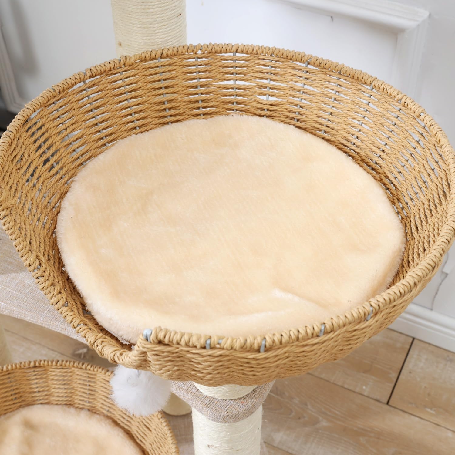 SHENGOCASE cat tree removable cushion simplifies cleaning and maintenance.