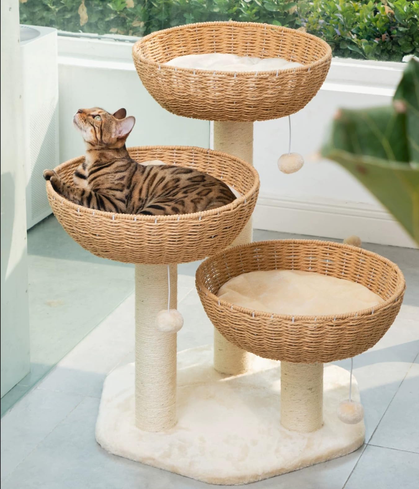 SHENGOCASE nest beds offering soft nap spots