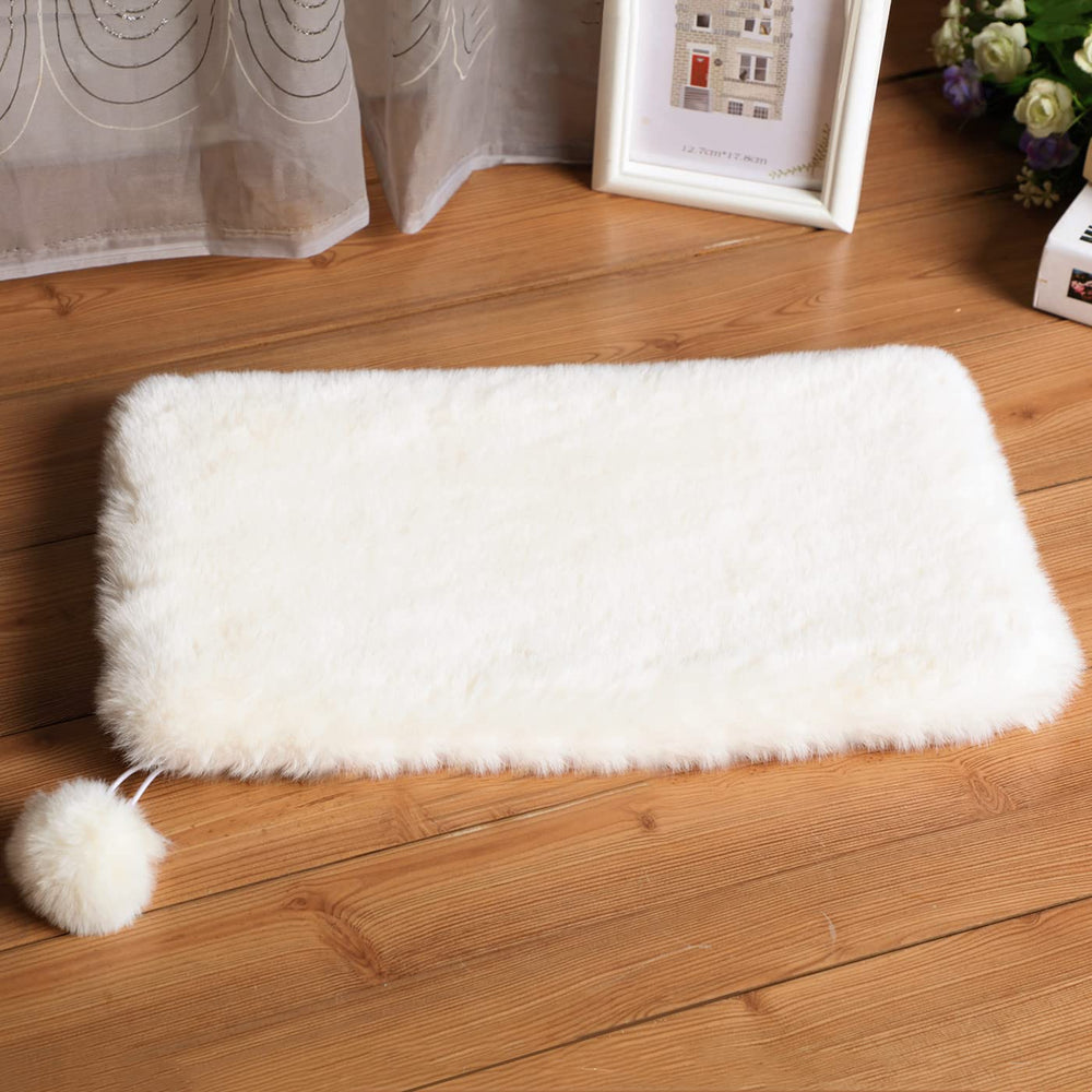 SHENGOCASE premium-quality cushion usable as a chair pad for people