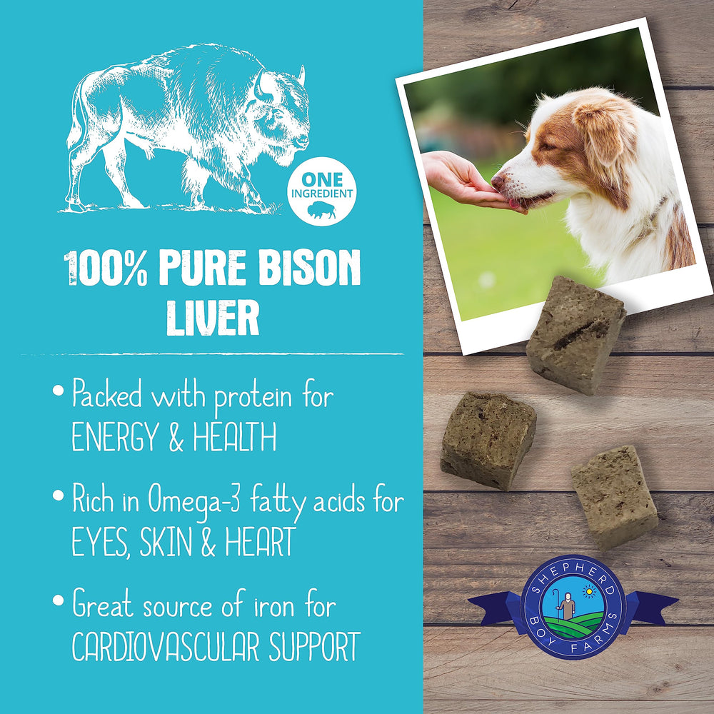 Higado de bisonte deshidratado, primer plano, fuente de proteina para mascotas.