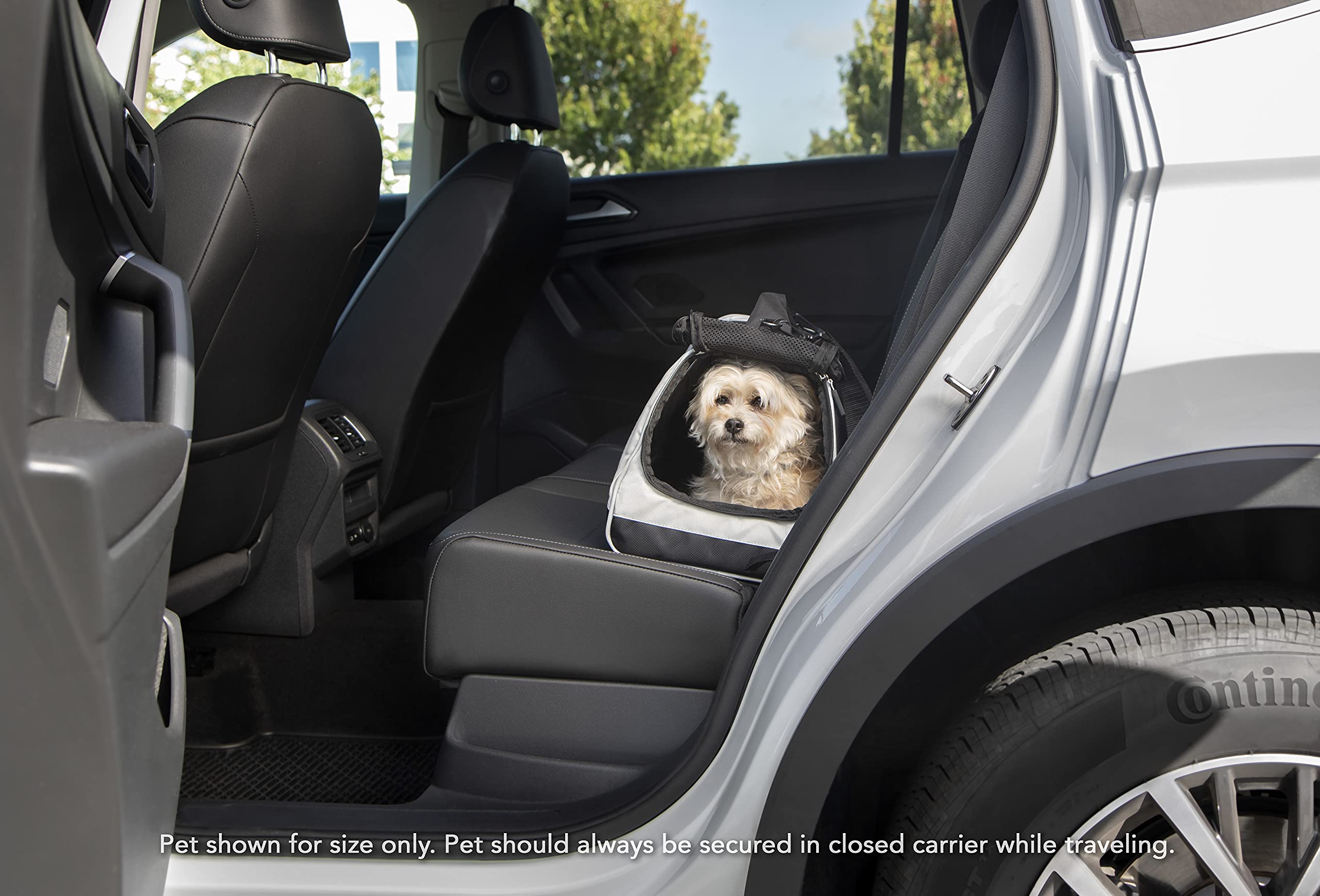 Sherpa Forma Frame car-seat clip demonstrates secure vehicle travel