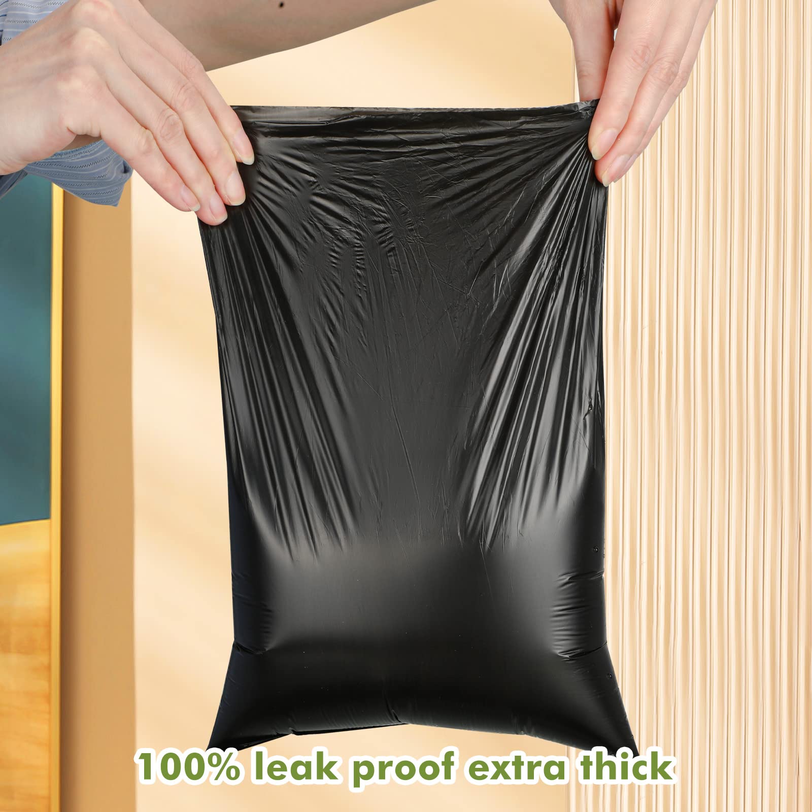 Sherr bags measure 30x20 cm for comfortable handling.