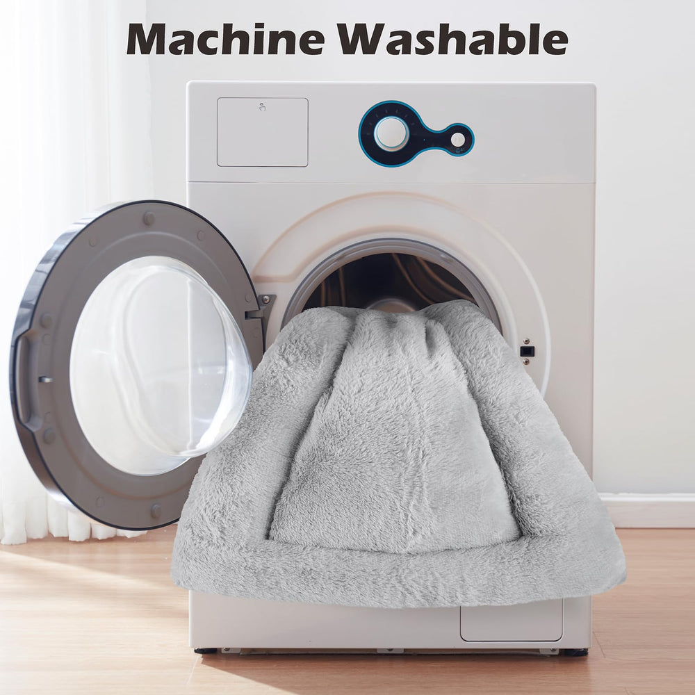 SIWA MARY dog bed mat travel-friendly roll invites easy packing.