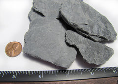 Small World Slate 1-3 inch caves stone creates hiding spots for terrariums.