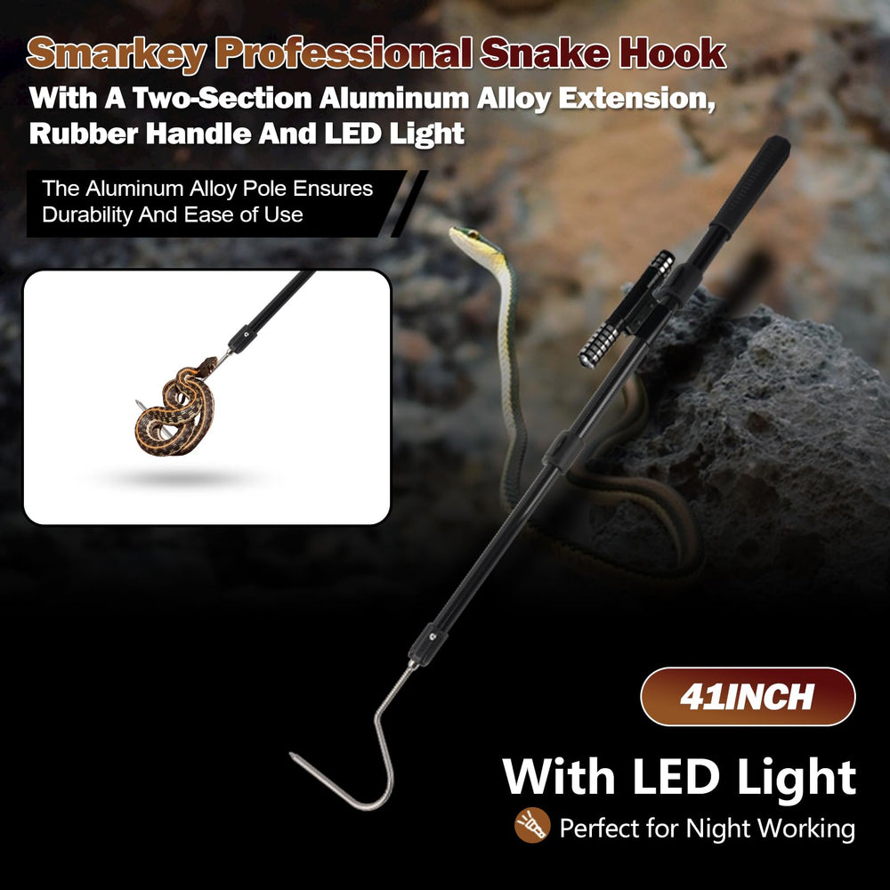 Smarkey Snake Catcher LED light improves visibility during captures.